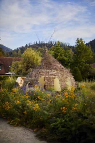 Festival des Jardins Métissés 2023 - voyage féérique chez les abeilles 